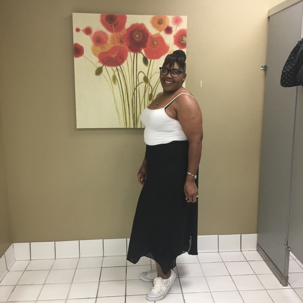 Black Asymmetric Layered Midi Skirt - Women's - Picture 2 of 7